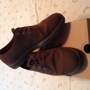 Mens 9m Dr. MARTENS Coranado brown shoes